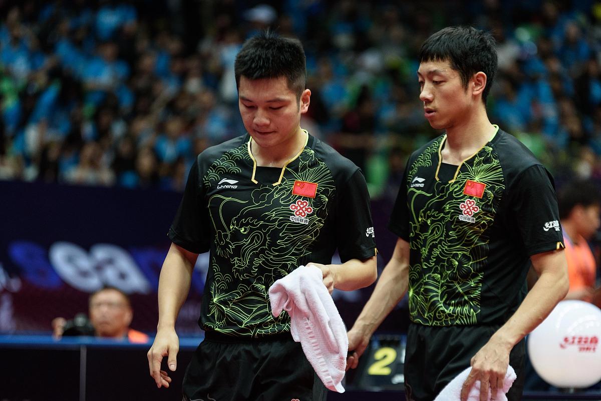 英格兰队鏖战德国队，许昕带队取胜