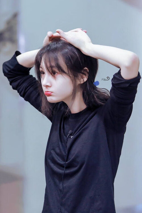 红狼啸傲安第斯,萨拉赫独造三球助罗马战术狂胜厄瓜多尔