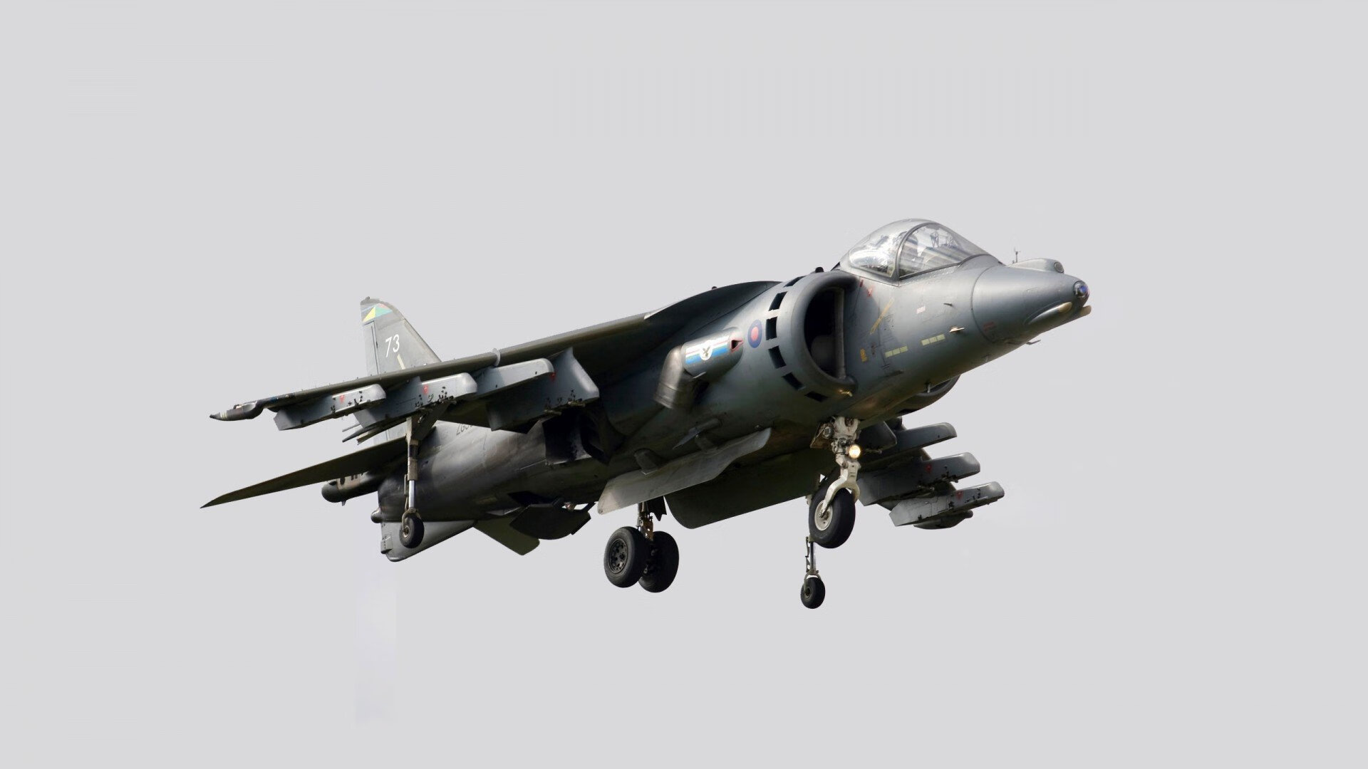 绿茵场与硬木地板的交响，当欧冠决赛遇见汽车城的生死战