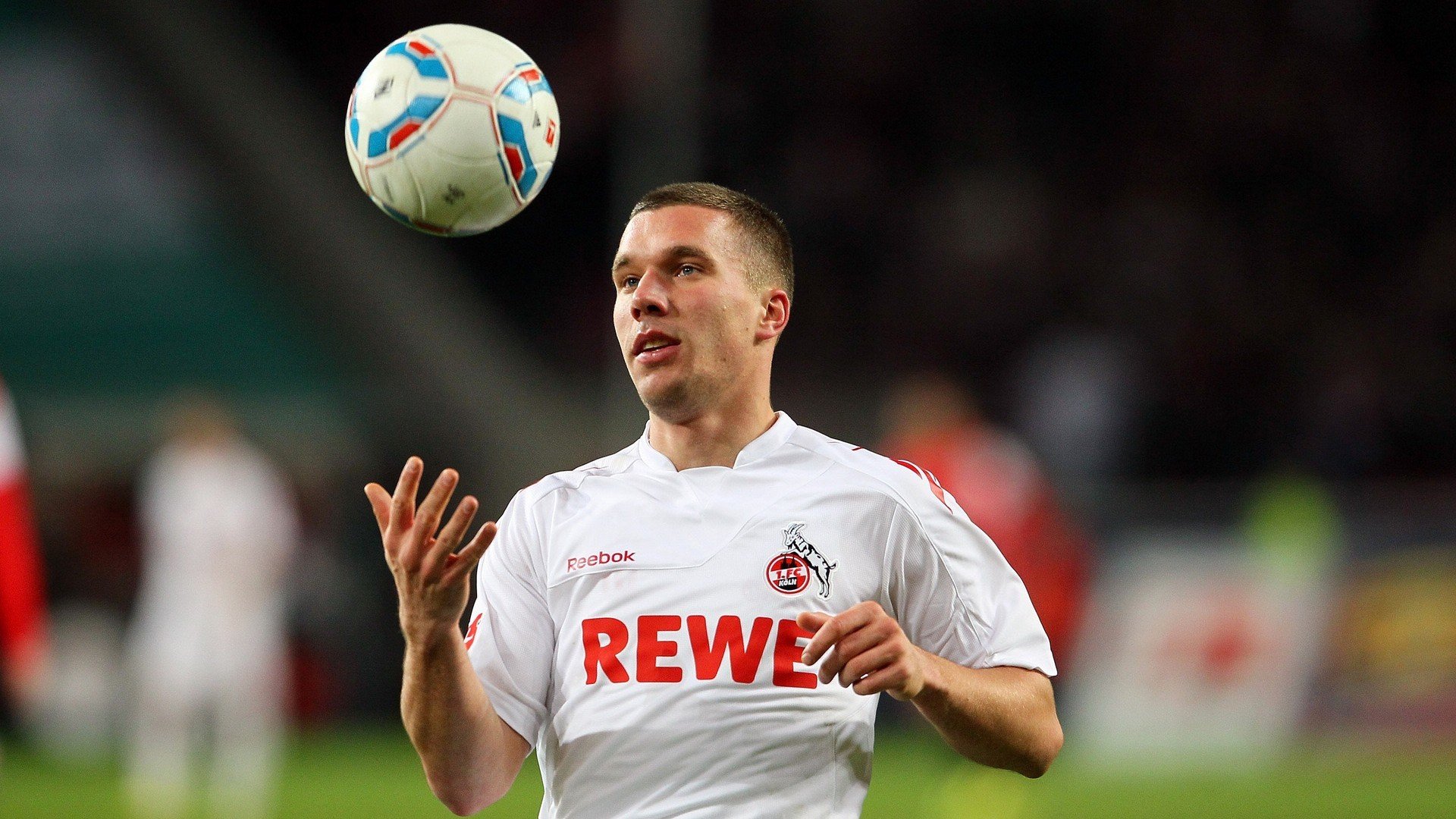 跨界之王，库尔图瓦在东决接管比赛，巴西粉碎冰岛铸就传奇